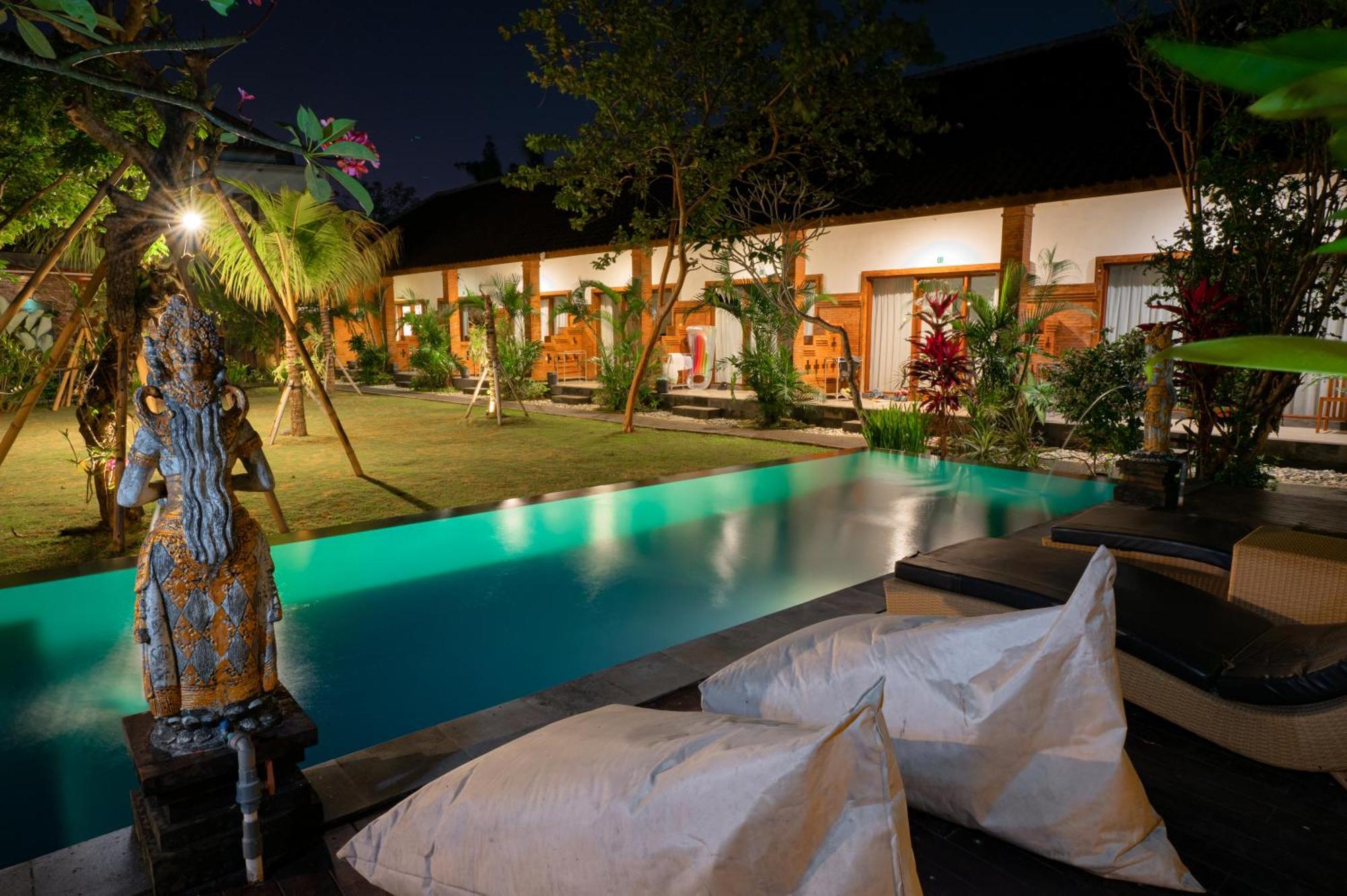 Asri Guesthouse Canggu  Exterior photo